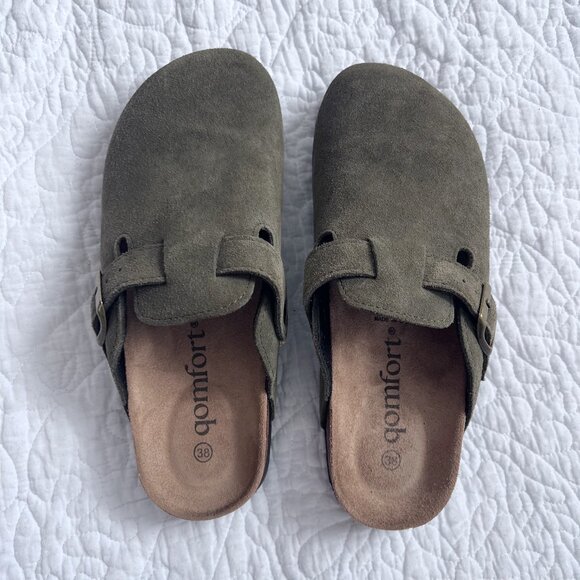 Slip-On Clogs-New Condition! - Picture 6 of 7